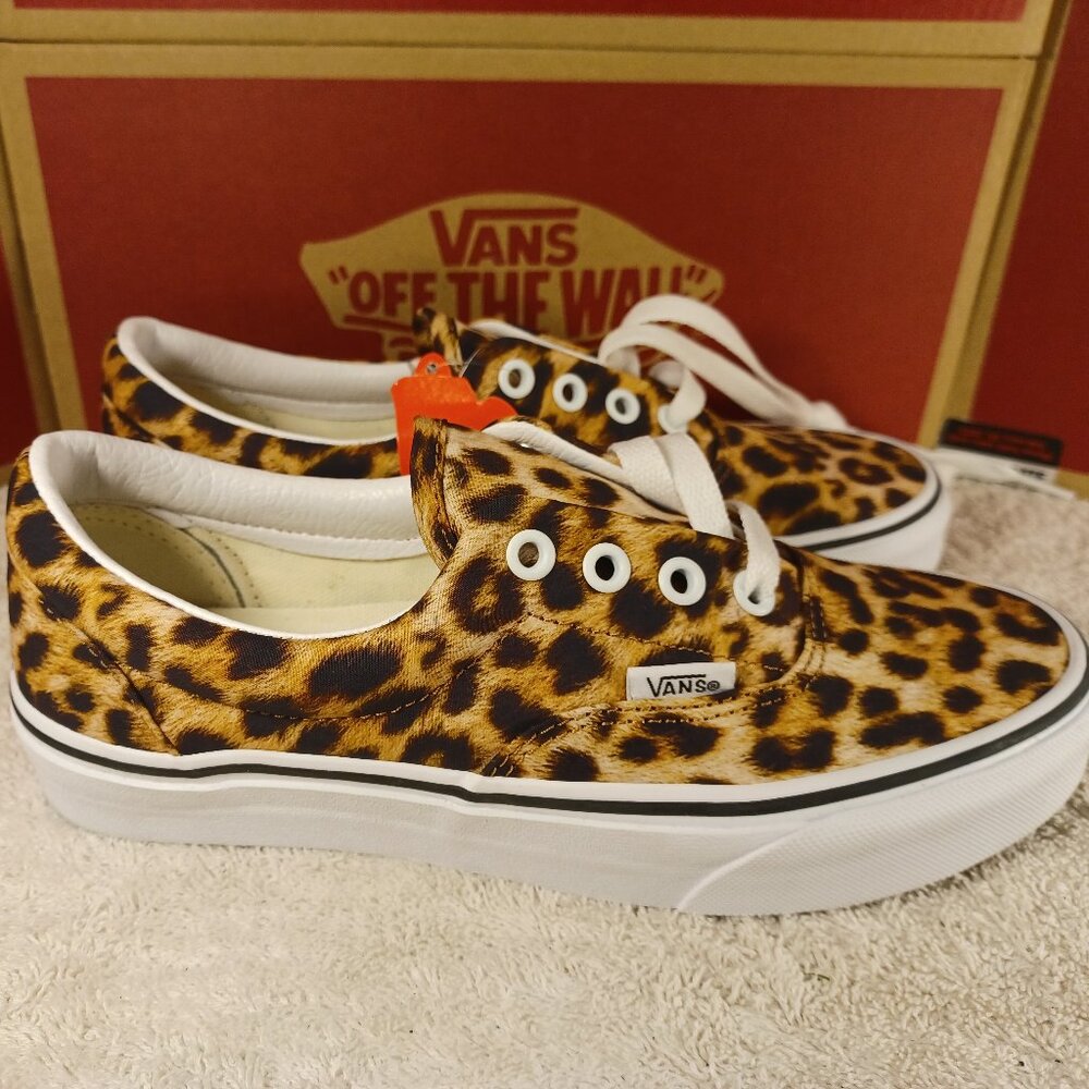 Vans Men's 5/Women's 6.5 Authentric Leopard Black/True White [VN0A4U39316]
